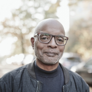 Image of man wearing specs